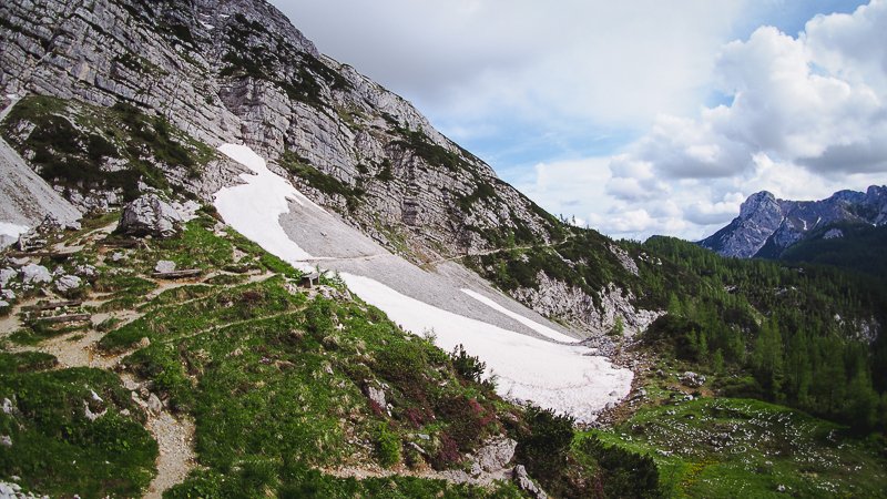 Vodnikov Dom trekking Triglav Slovenia